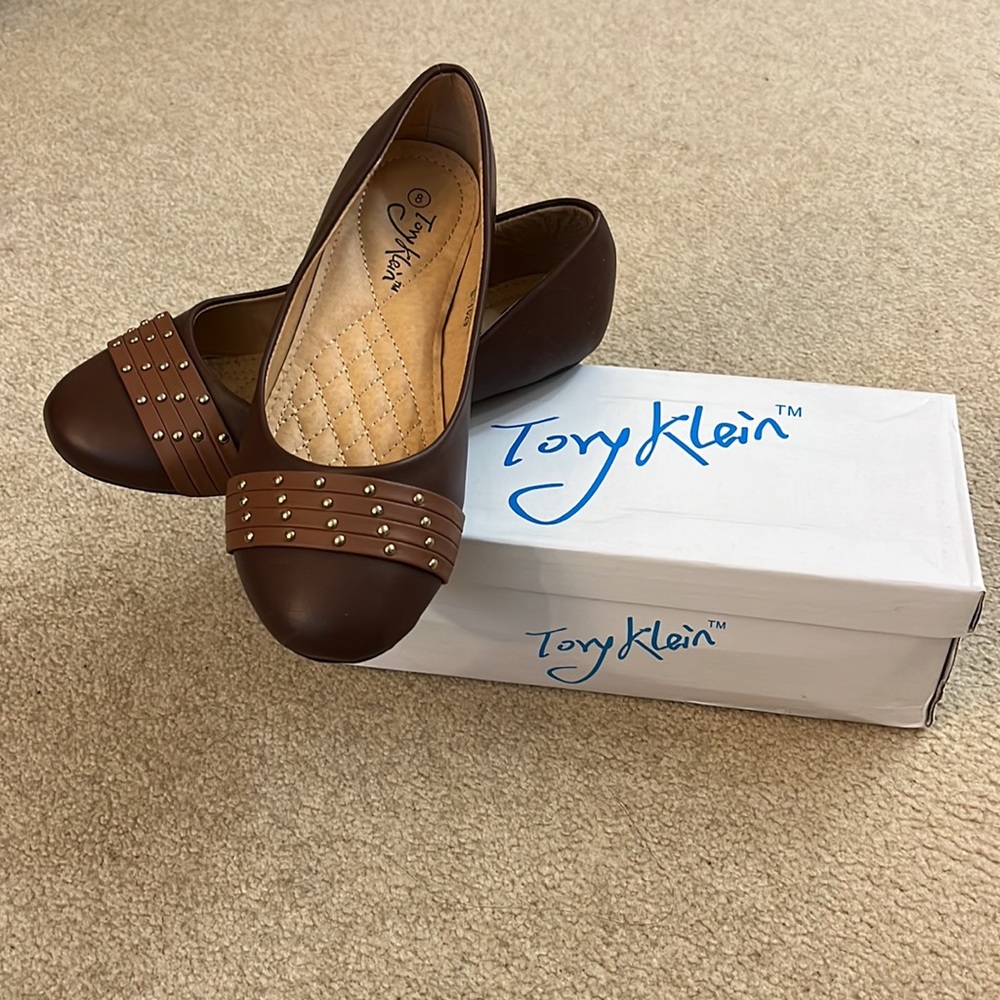 Women’s Tory Klein Brown & Camel Studded Vamp Flats